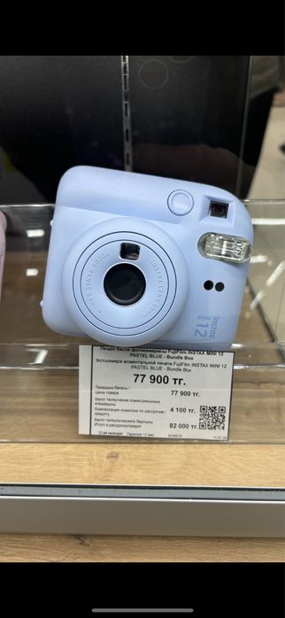 Продам полароид инстакс мини 12 INSTAX MINI 12