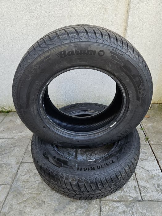 Vand doua anvelope noi 215 70 R16 Barum Polaris 5