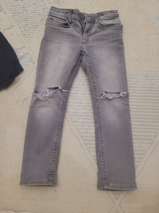 Отдам набор вещей на мальчика  дешево