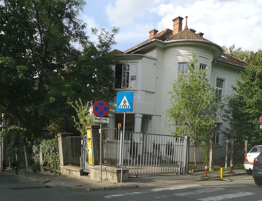 Persoană fizică vând garsonieră ultracentrală – Strada Republicii, Ideală pentru locuit sau investiție