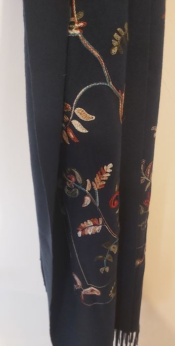 Sal damă superb din cașmir nou cu eticheta