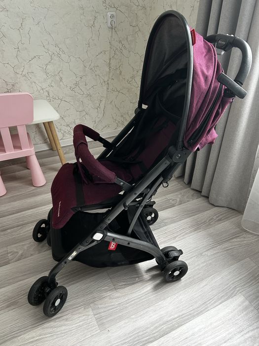 Продам прогулочную коляску