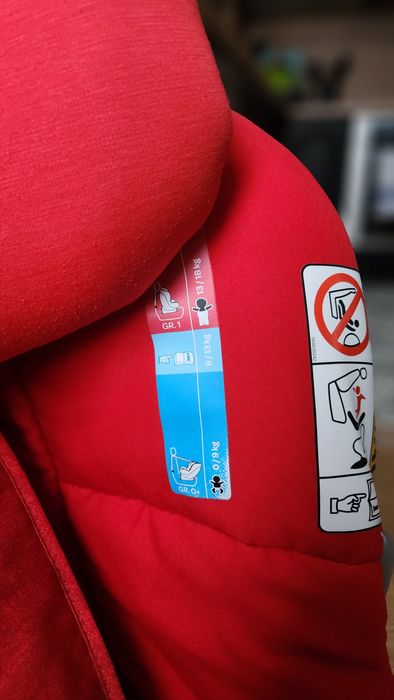 Детско столче за кола Maxi - Cosi Milofix  ( 0-18 кг ) )