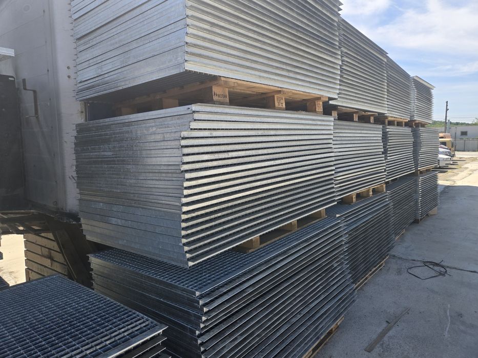 Grătare zincate grilaje rigole pardoseli industriale si trepte