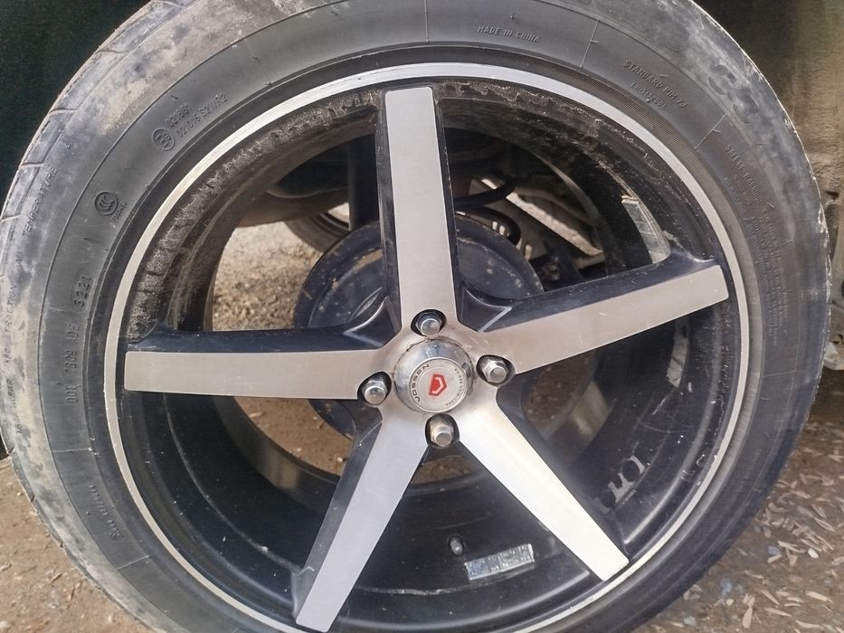 Sakadiska shinalari bilan birga sotiladi