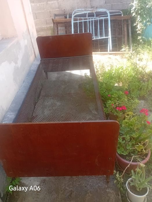 Железные кровати