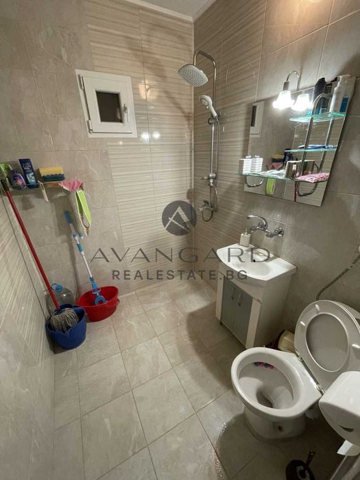 Продава се Четиристаен апартамент в Пловдив, Изгрев - 110 кв.м за 733 €/кв.м - Снимка #12