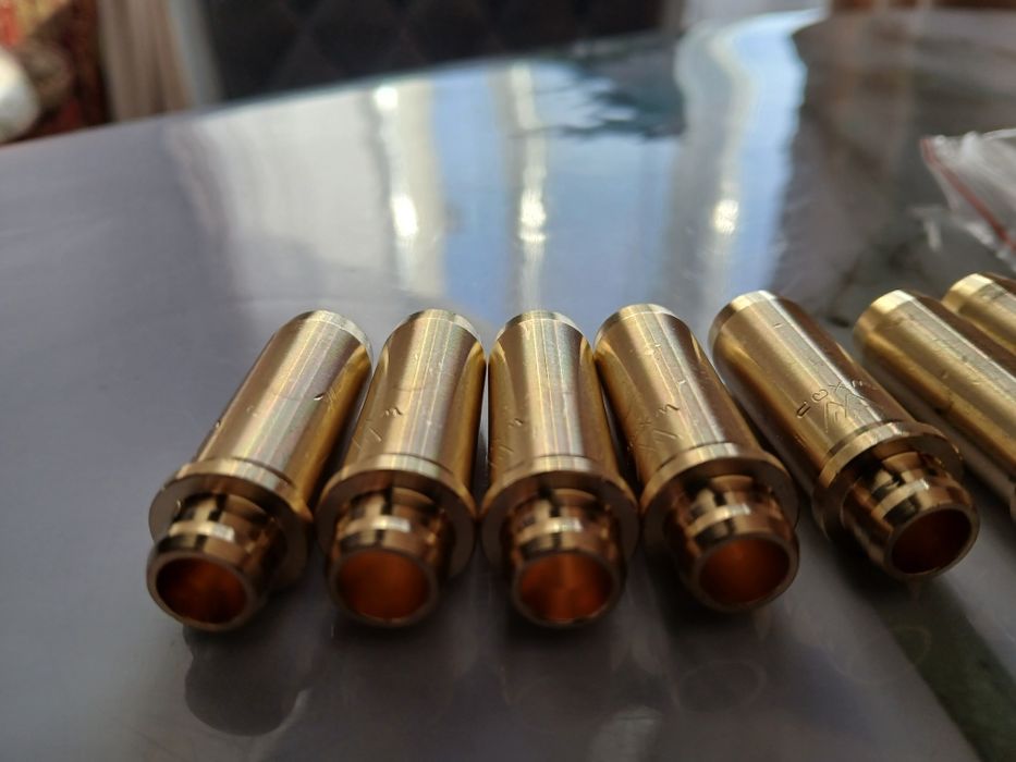 Направляющи втулки