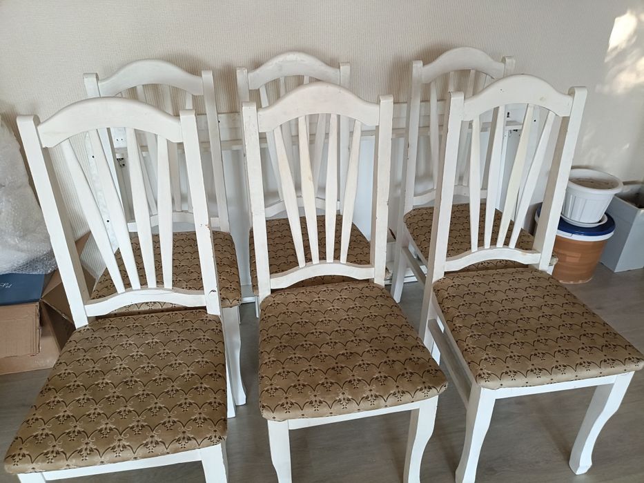Продам стол со стульями 6 шт, б/у СРОЧНО