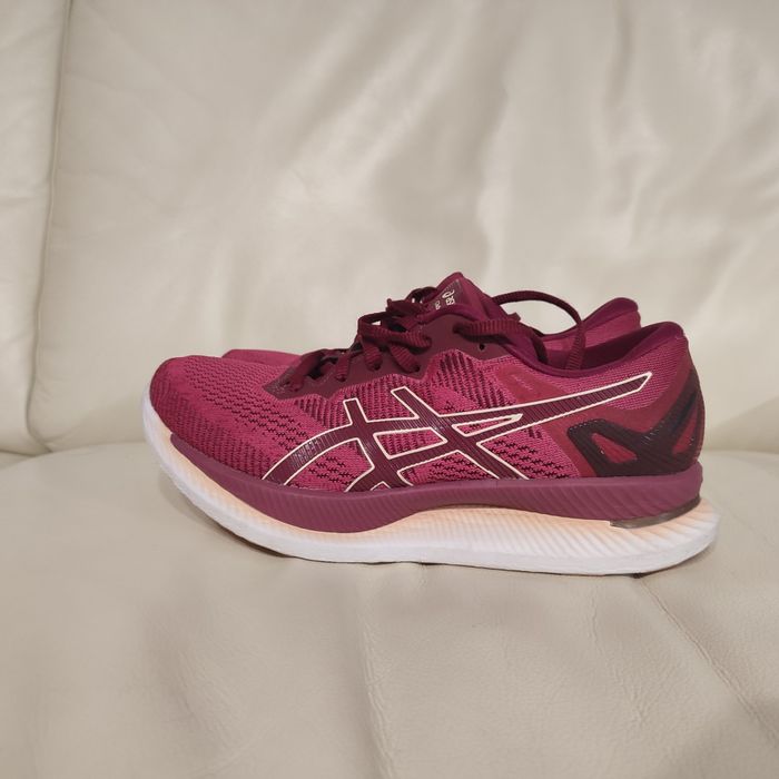 Asics Nr 39 GlideRide Nike brooks