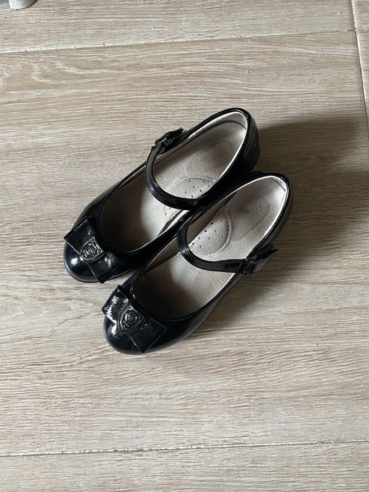 Туфли для девочки