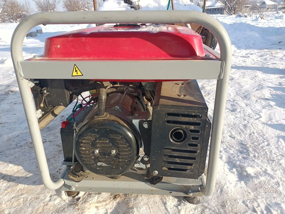 Бензиновые генератор (ЭКСПЕРТ)продам,