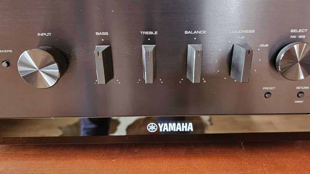 Yamaha R-N 800A от първи собственик – Като нов, с гаранция