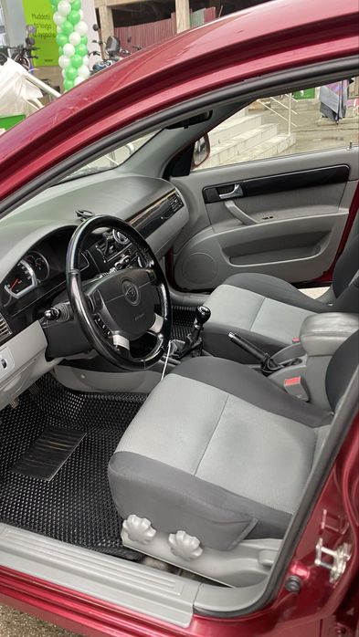 Сотилади бардовый 206000 км юрган 2016 йил