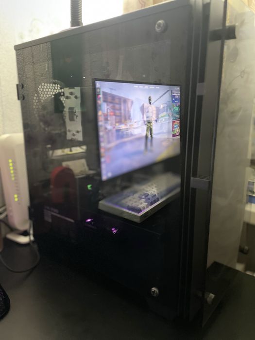 Мощный Игровой Компьютер с монитором  ,тянет всё!