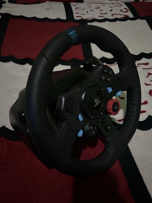 Vând volan logitec g29