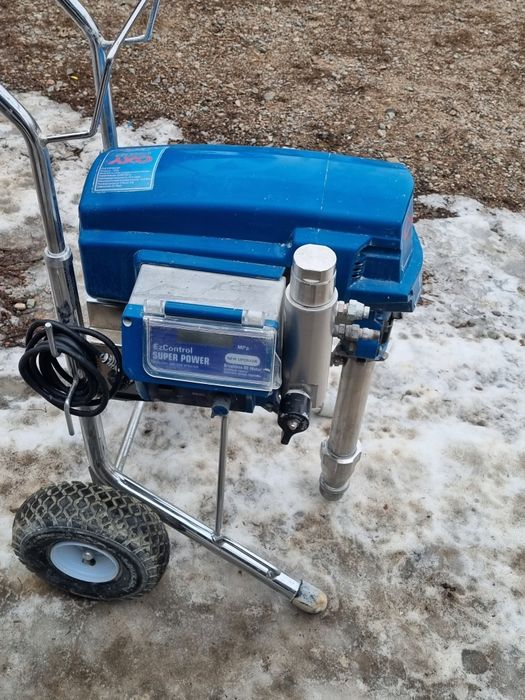 Продам безвоздушный покрасочный аппарат