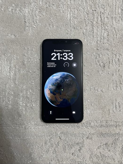 iPhone 11, в хорошем состоянии.