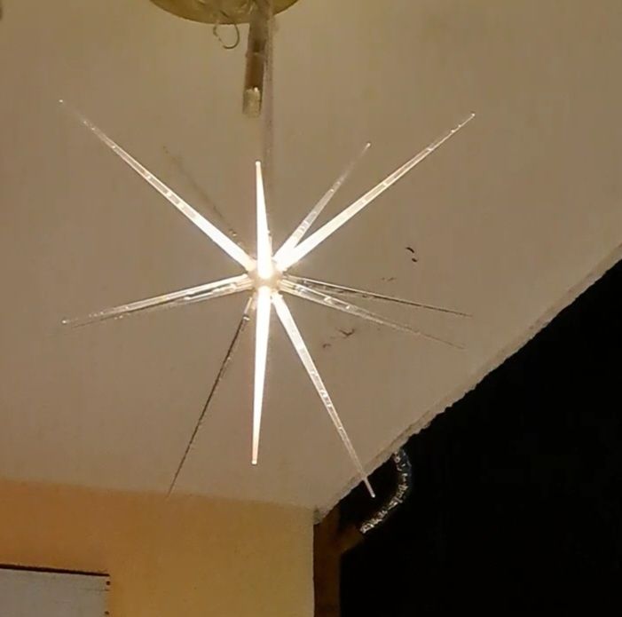 Коледна 3D Led звезда с мигащ ефект с 8 режима на работа!