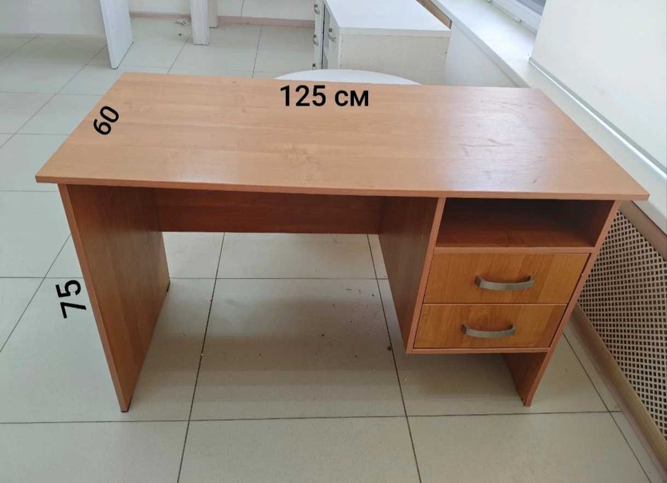 Продам офисную мебель (комплект)