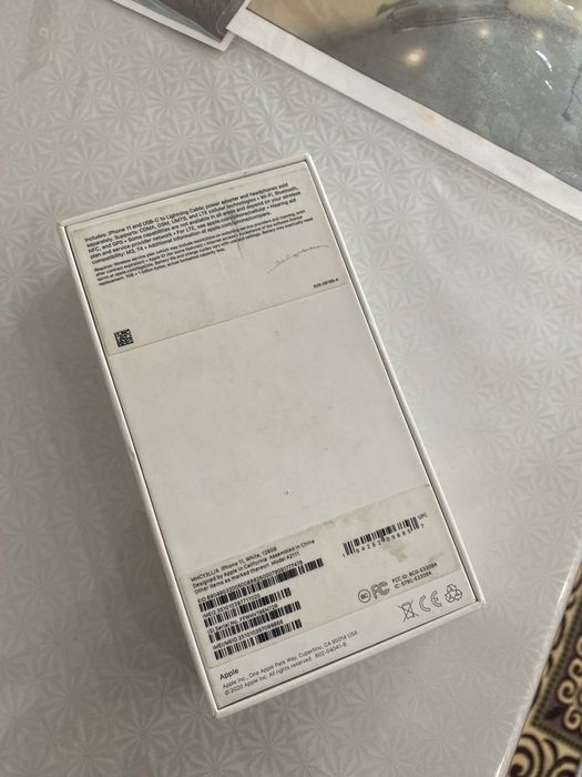 Айфон 11  128 гб