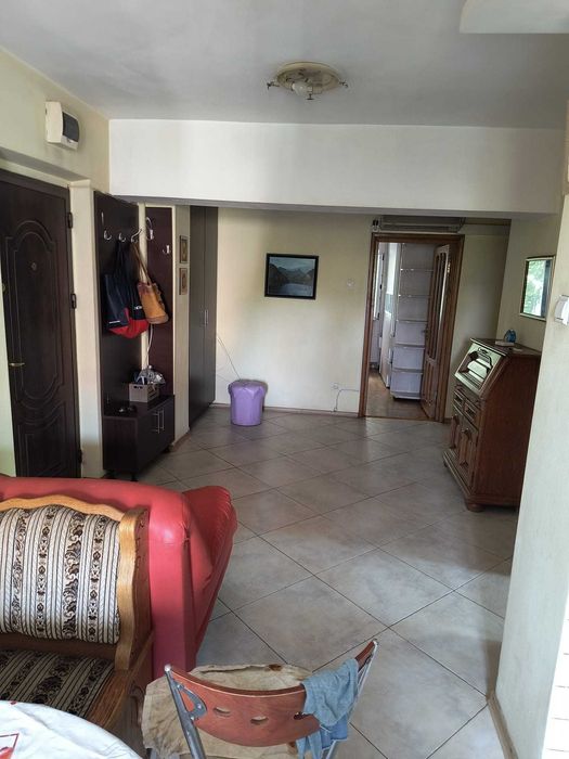 Apartament 3 camere de inchiriat