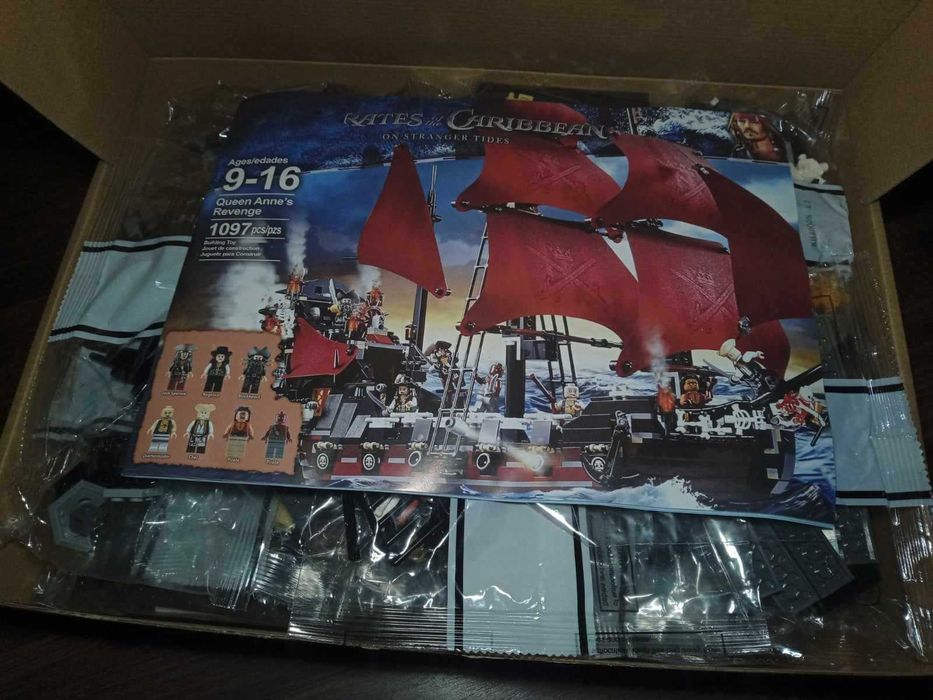 NOU TIP l corabie nava Piratii Caraibe Black Pearl Queen Revenge 4195