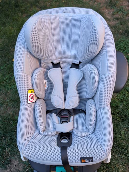 Scaun Auto BeSafe Stretch Mesh – Rear-Facing până la 7 Ani / 36 kg (Stare Excelentă)