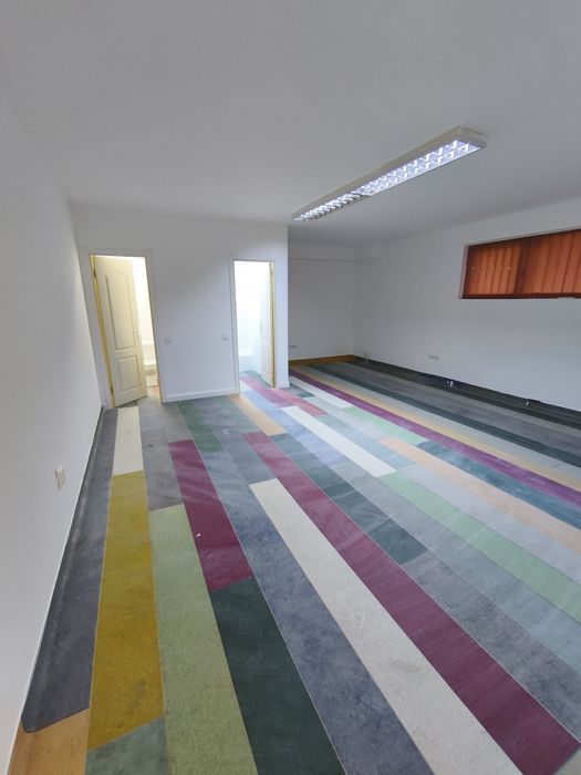 Spatiu comercial de închiriat