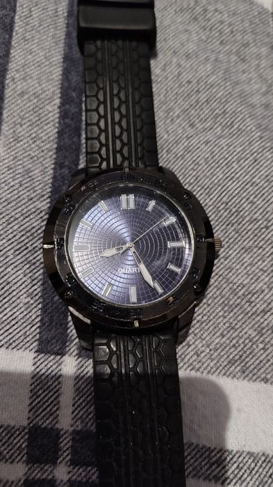 Ceasuri diferite modele