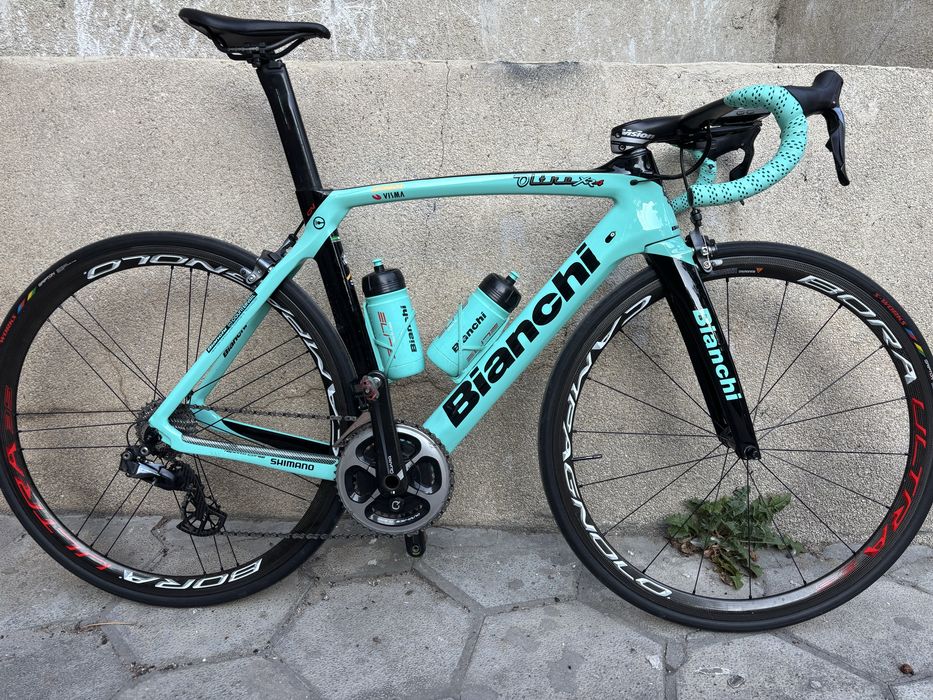 Шосеен велосипед Bianchi Oltre xr4