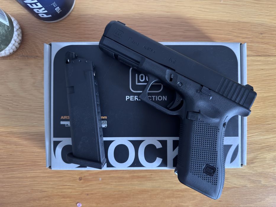 Glock 17 • Anunturi gratuite • OLX.ro