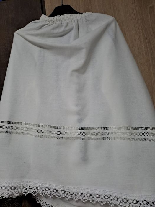 Costum popular tradițional