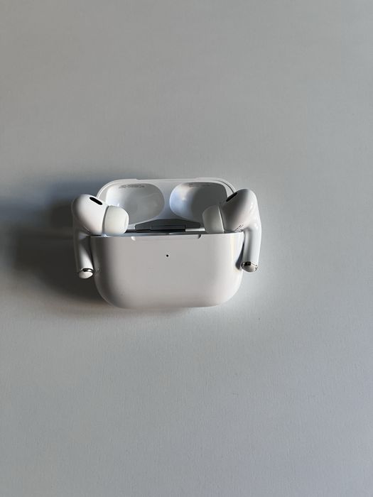 14 perechi AirPods Pro 2 Apple, generația a 2-a (2nd generation)
