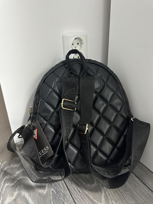 Ghiozdan negru Guess