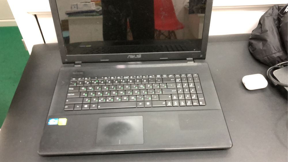 Продаю ноутбук Asus