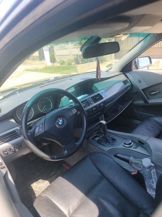 BMW seria 5 E60  .