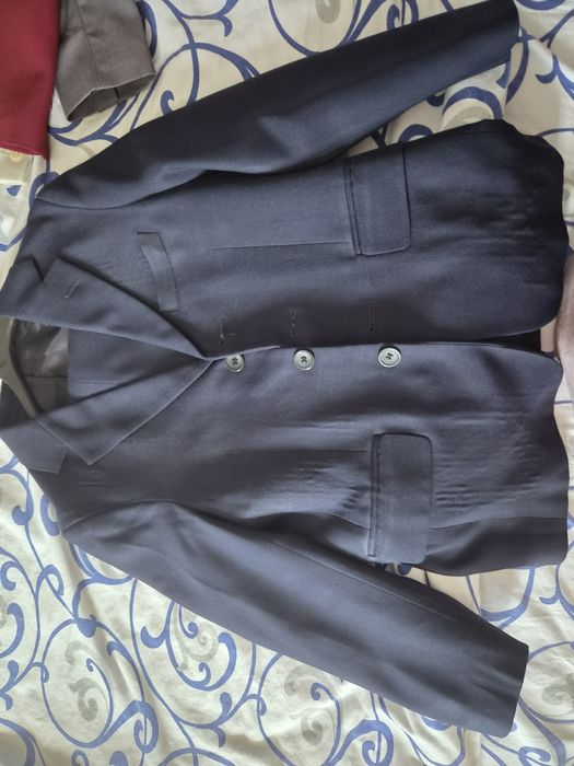 Продам костюмы детские