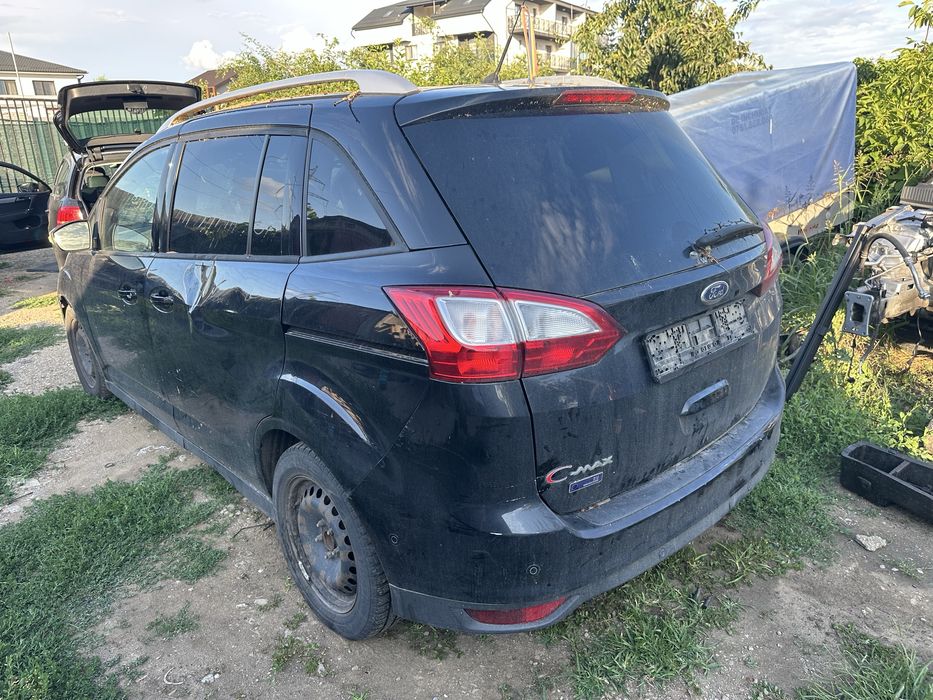 Faruri xenon Ford Grand C-max facelift daylight 2016 far stanga far dreapta