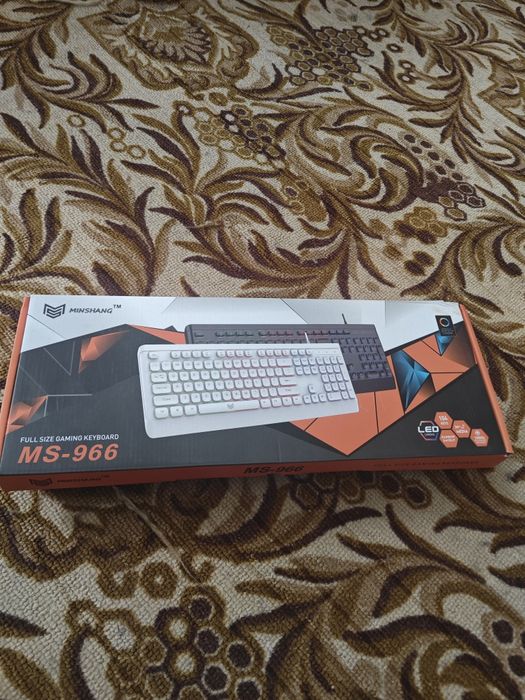 Клавиатура с RGB подсветкой