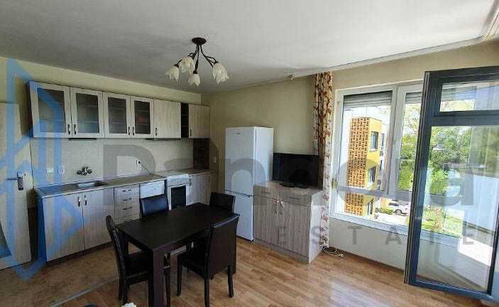 Дава се под наем Тристаен апартамент в София, Студентски град - 80 кв.м за 620 € - Снимка #1