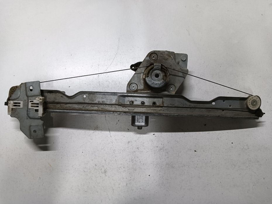 Macara Geam Electric Dreapta Fata Dacia Duster 2010 - >