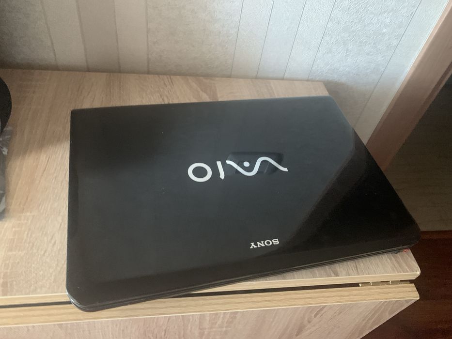 Продам рабочий ноутбук