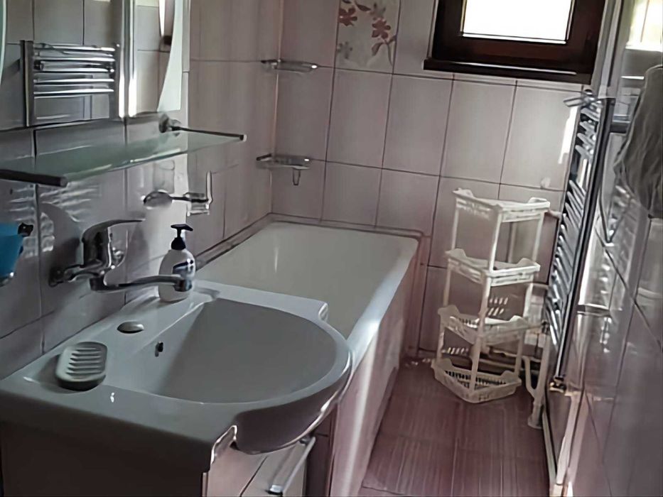 Inchiriez apartament 2 cam dec. metrou Brancoveanu
