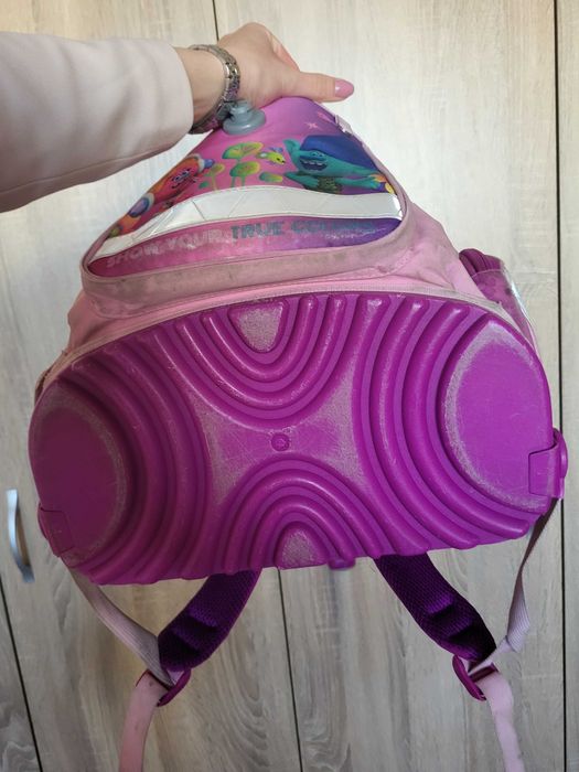 Ученическа раница тролчетата