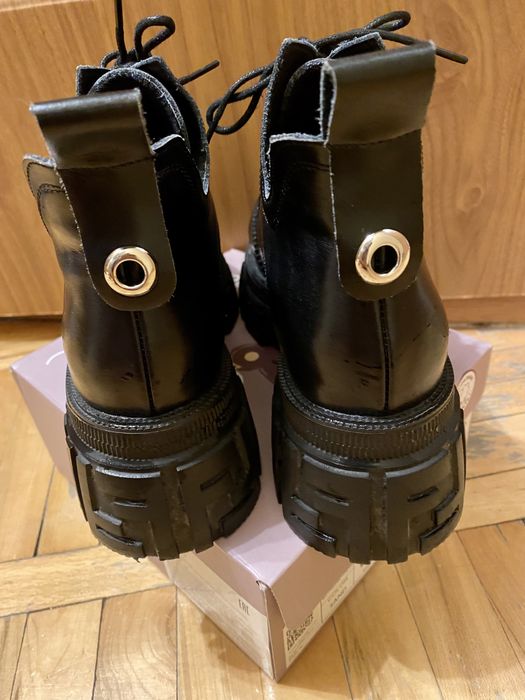 Стильные ботинки натуральная кожа