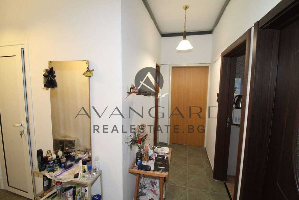 Продава се Тристаен апартамент в Пловдив, Тракия - 92 кв.м за 1250 €/кв.м - Снимка #6