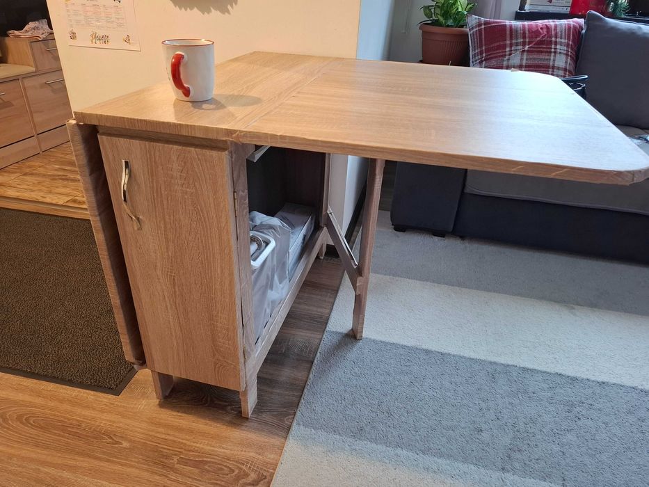 Vând masă pliantă