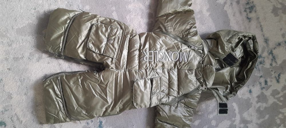 Продам детский комбинезон