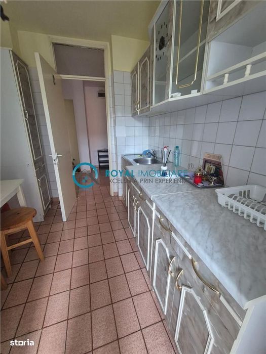 Royal Imobiliare - Vanzare apartament zona Ienachita Vacarescu